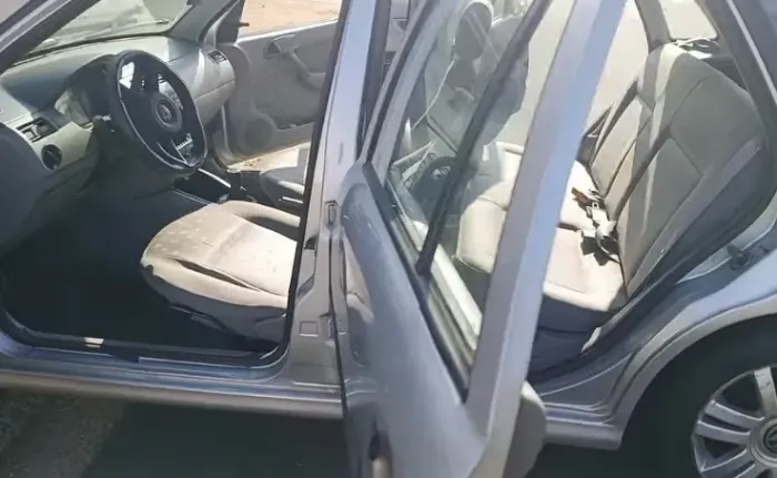 Volkswagen Gol Geração III Power 1.0 MI 16V Gasolina Mec. 4P 2002