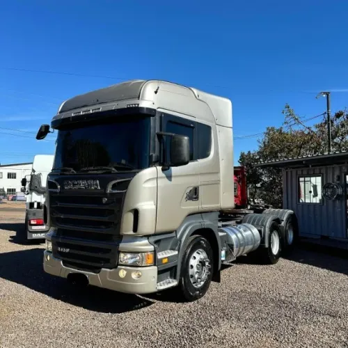 Scania R 420 6x2 - Ano 2011 Cavalo