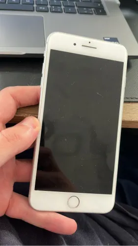 iPhone 8 Plus (não liga)