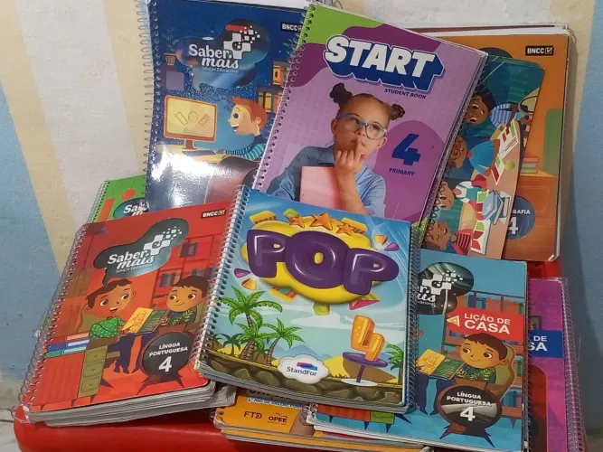 Vendo ou troco Kit livros 