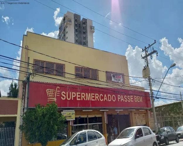 Locação de Prédio Comercial de 800m² na Vila Hortência, Sorocaba-SP: 11 salas, 5 banheiros