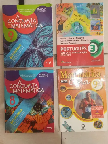 Vende-se livros de estudo