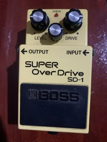 Pedal BOSS super over