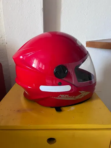 Capacete tamanho 56