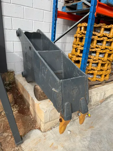Pinça / concha desenraizadora de eucalipto 