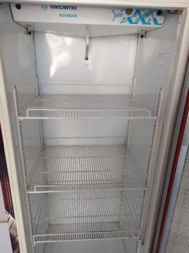 Freezer expositor metalfrio