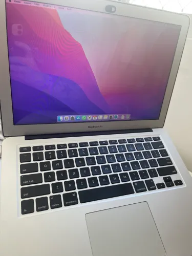 MacBook 13 Early 2015 i7 2.2GHz | 8GB | SSD 500GB | Tela Impecável com Película