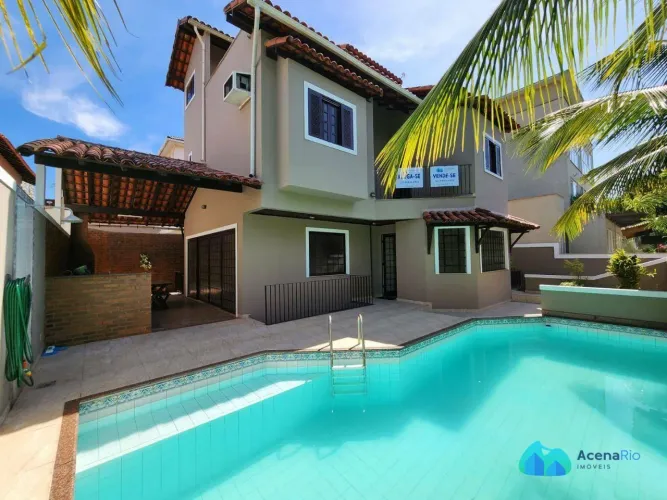 Barra - Casa com 4 Suítes, piscina e churrasqueira no Condomínio Jardim Nova Barra