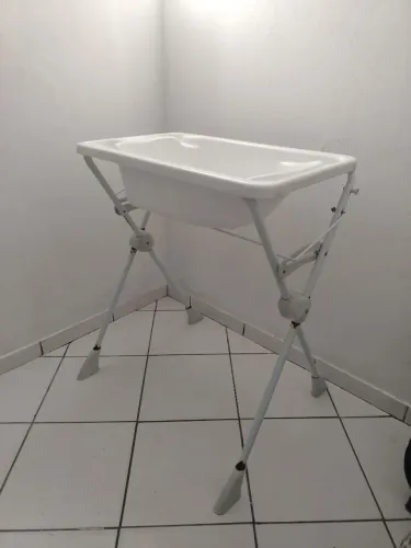 Banheira com suporte