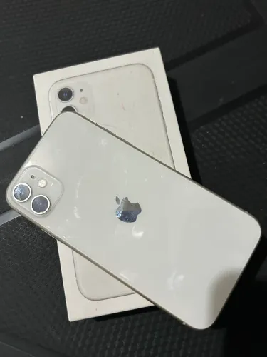 Celular IPhone 11 64gb