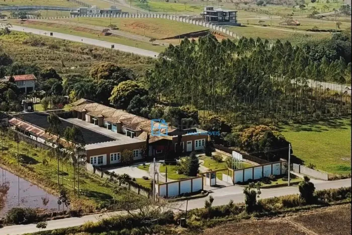 Hotel à venda, 2100 m² por R$ 3.200.000,00 - Tremembe - Tremembé/SP
