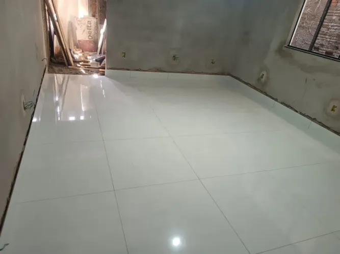CASA EM LUZIMANGUE