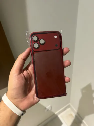 Capinha imita IPhone 17 e 18 para 12 pro max