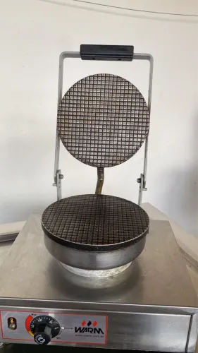 Máquina de casquinha Warm