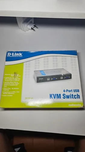 Switch KVM D-Link 4 portas 