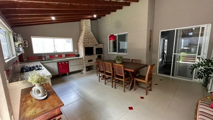 Casa à venda com 4 dormitórios sendo 1 suíte - Palmeiras Imperiais -Medeiros - J REF: CA30