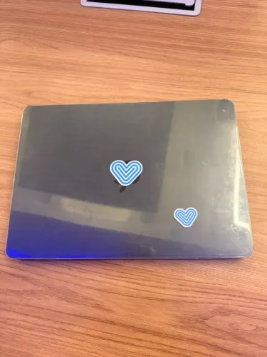 MacBook Air M2 2022 ? 8 GB RAM | 256 GB SSD