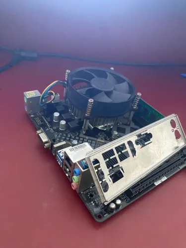 Kit placa mãe i5 4RAM PC
