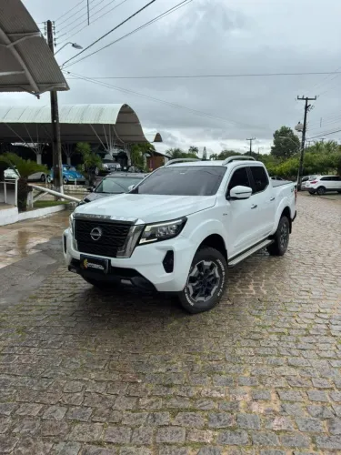 Nissan Frontier XE CD 4X4 2.3 Bi-TB Diesel Aut. 2025