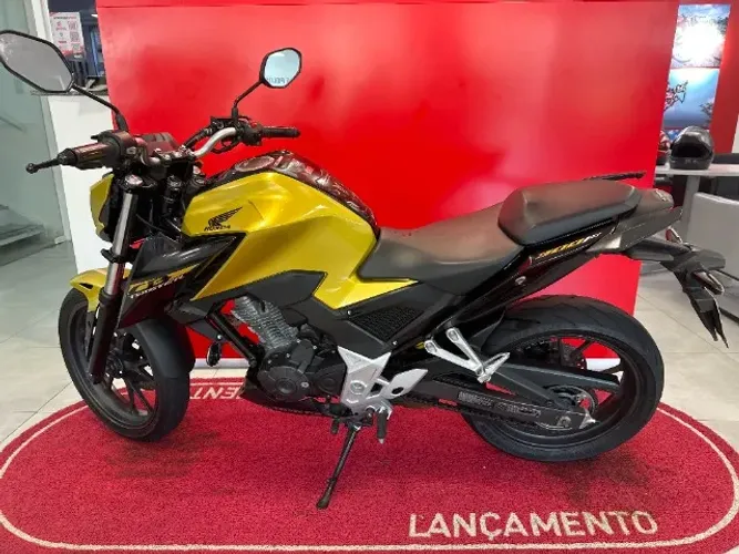Honda CB300 Twister