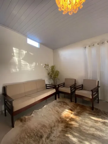 Conjunto Sofá em Madeira