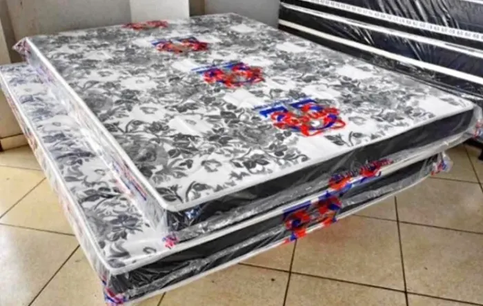 Colchao d20 casal (novo)