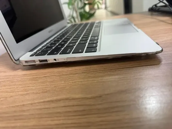 macbook air a1466 2017 i5 8gb de ram e ssd 265gbm