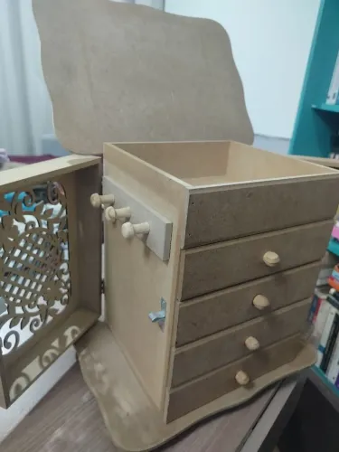 Cômoda Gavetas Porta jóias , bijuterias em Madeira mdf  mdf