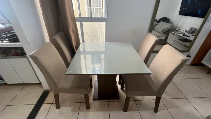Mesa c/4 cadeiras