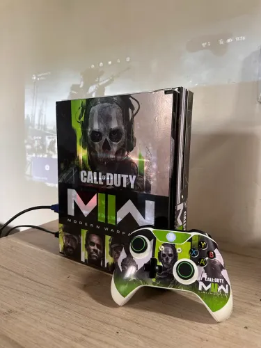 Xbox One S personalizado + jogos