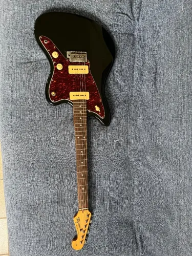 Guitarra Tagima Woodstock TW-61 (estilo Jazzmaster) - Preta - Captadores P-90