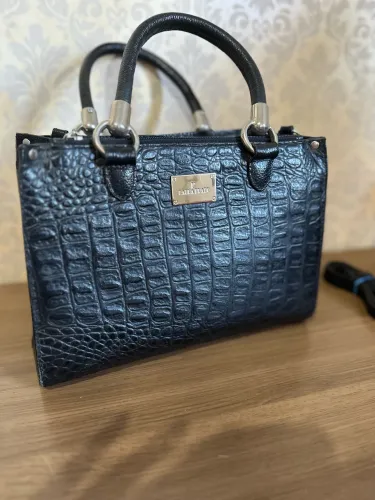 Bolsa Laura Prado - Couro Legítimo | Modelo Baú Preta