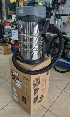 Aspirador de Pó e Água NT3000 30L 1600w 220v - Karcher (Novo/Loja)