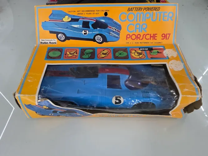 Antigo 1970's Porsche 917  , carrinho  28cm a pilha com caixa original