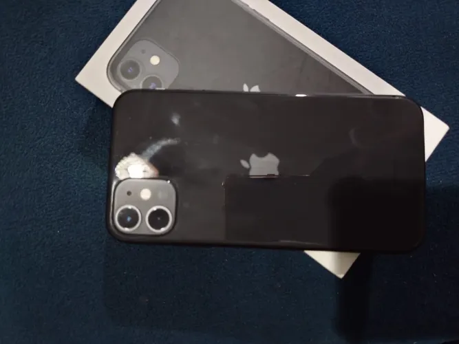 iPhone 11