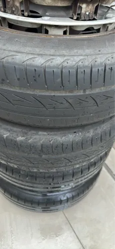 Vendo pneus 175/65R14