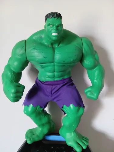 Super boneco do incrível hulk