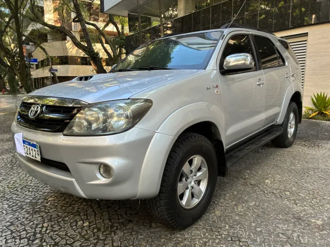 Toyota Hilux SW4 SRV D4-d 4X4 3.0 TDI Dies. AUT 2008