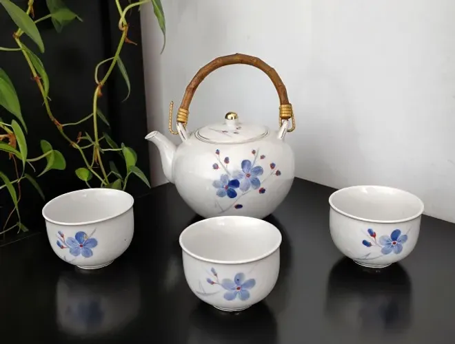 Conjunto de porcelana japonesa para chá Dobin e Yunomi