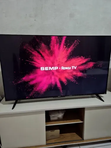 Tv smart 50 polegadas sem nenhum defeito.