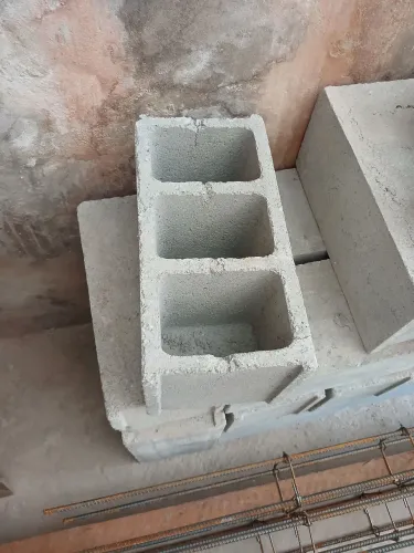 Bloco de cimento 19×39. 35 unidades