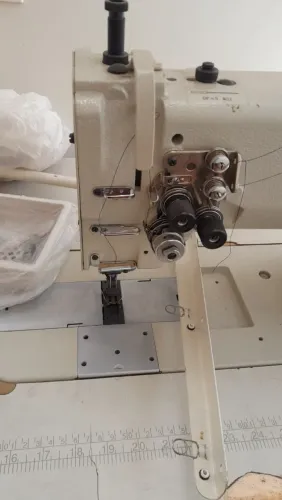Máquina de costura industrial 2 agulhas 