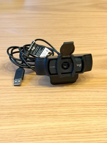 Webcam Logitech C920 Full HD 1080p com microfone