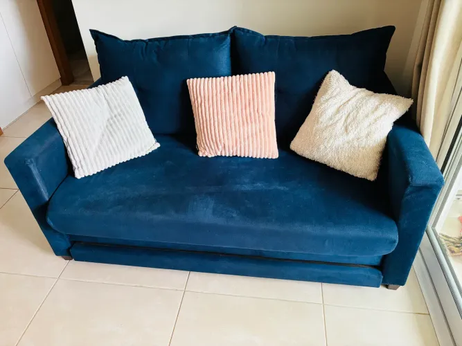 ? Sofá-Cama Casal com Colchão Embutido | Veludo Suede Azul | Perfeito Estado