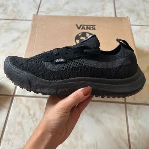 tênis unissex vans ultrarange vr3 preto tamanhos 35 e 40 novos