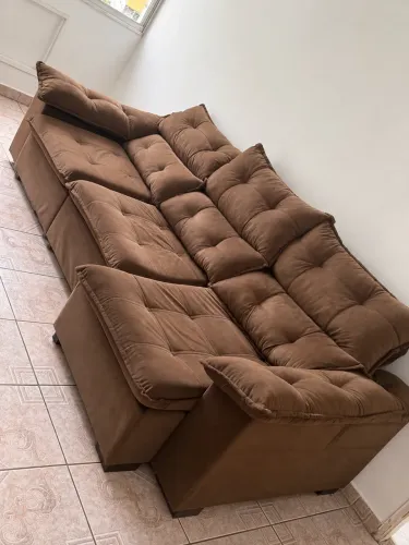 Sofá retrátil e reclinável