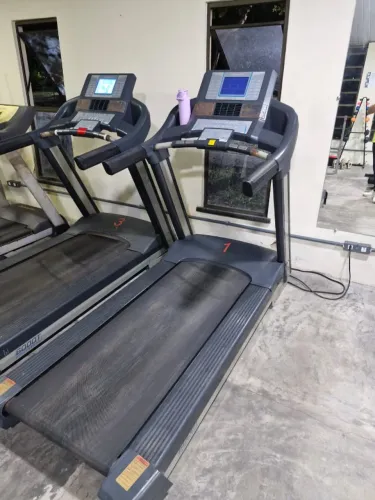 Esteira Athletic 6000T - Seminovo