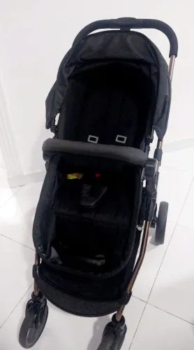 Carrinho de bebê Galzerano - Preto e dourado