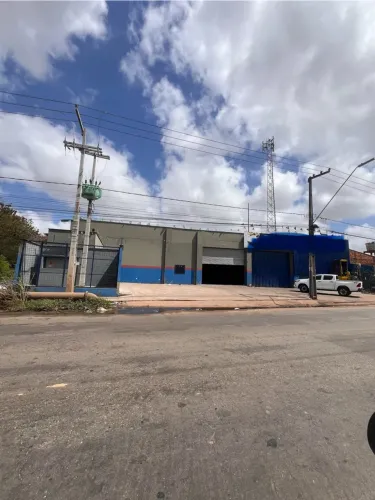 VENDO/ALUGO GALPÃO