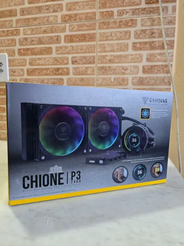 Water Cooler com tela Gamdias Chione P3-240U